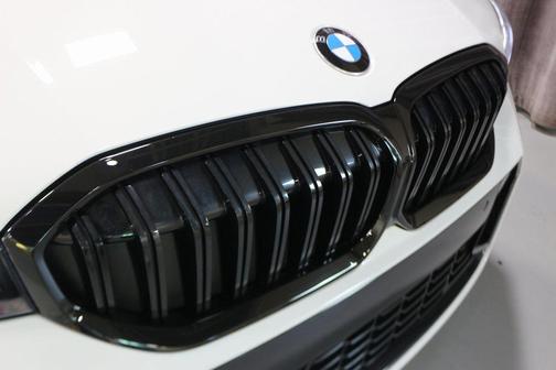 2023 BMW 330 xDrive