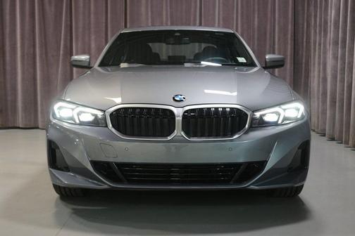 2025 BMW 330 xDrive