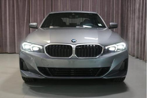 2025 BMW 330 i xDrive