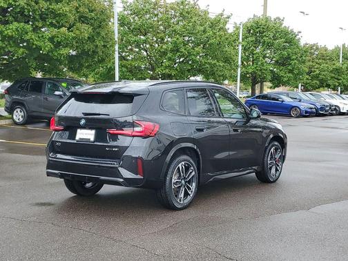 Black Sapphire Metallic 2026 BMW X1 xDrive28i