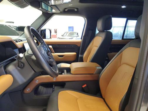 2024 Land Rover Defender 130 P400 X