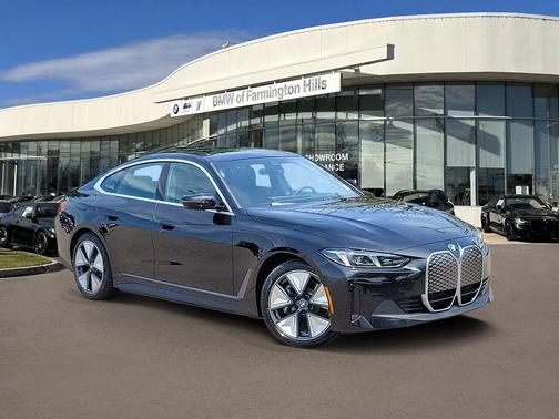Black Sapphire Metallic 2026 BMW i4 Gran Coupe xDrive40