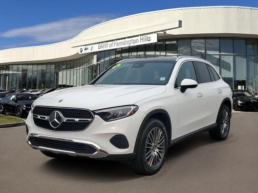 Polar White 2025 Mercedes-Benz GLC 300 Base