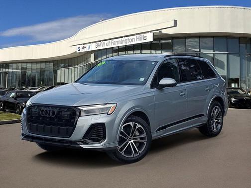 2025 Audi Q7 45 Premium Plus