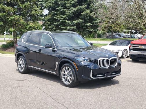 Black Sapphire Metallic 2026 BMW X5 xDrive40i