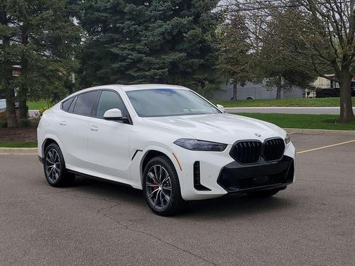 Alpine White 2026 BMW X6 xDrive40i