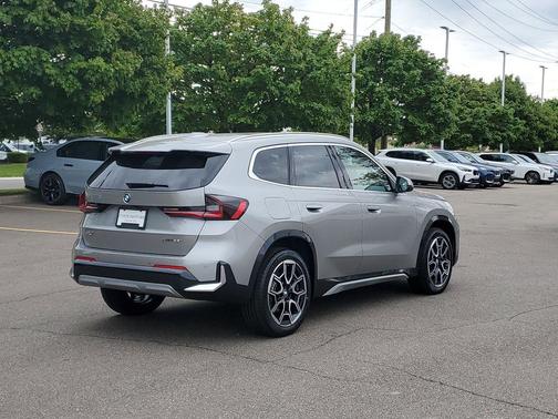 Space Silver Metallic 2026 BMW X1 xDrive28i