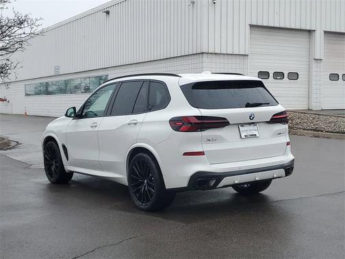 2025 BMW X5 xDrive40i