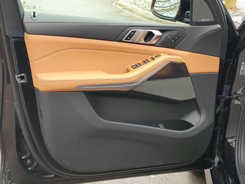 Black Sapphire Metallic 2026 BMW X5 xDrive40i