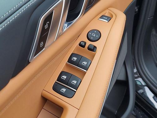 Black Sapphire Metallic 2026 BMW X5 xDrive40i