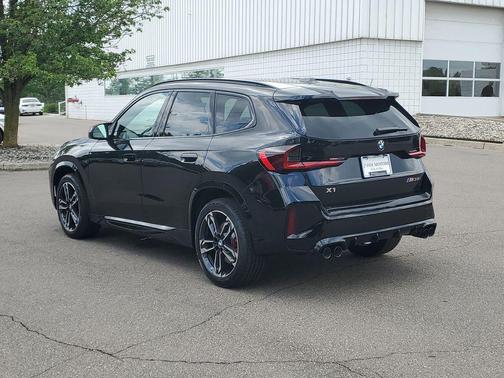 Black Sapphire Metallic 2026 BMW X1 M35i