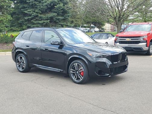 Black Sapphire Metallic 2026 BMW X1 M35i
