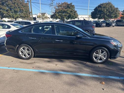 2019 Hyundai SONATA Limited