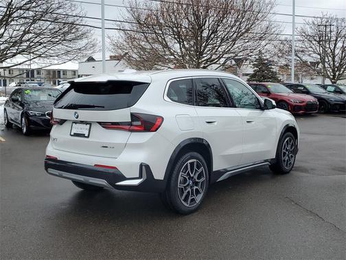 2026 BMW X1 xDrive28i