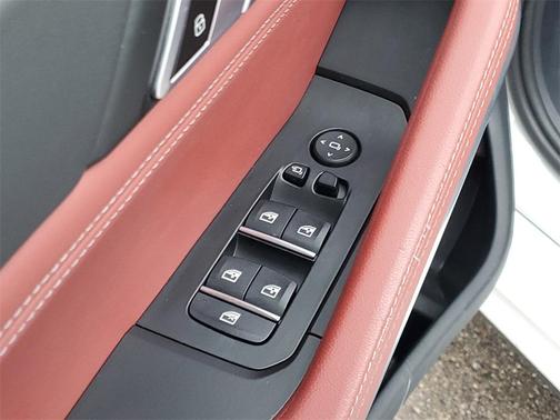 2024 BMW X6 xDrive40i