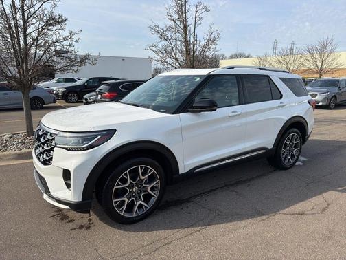 STAR WHITE MET TRI-COAT 2025 Ford Explorer Platinum