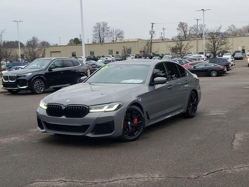 Bernina Grey Amber Effect Metallic 2022 BMW 540 i xDrive