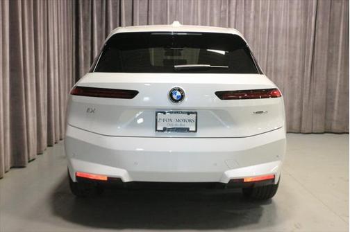 2026 BMW iX xDrive45