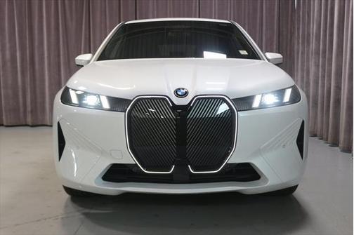 2026 BMW iX xDrive45