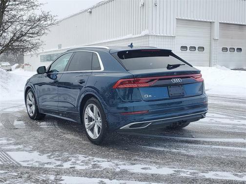 2020 Audi Q8 55 Premium Plus