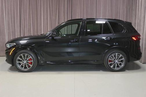 2022 BMW X5 M50i