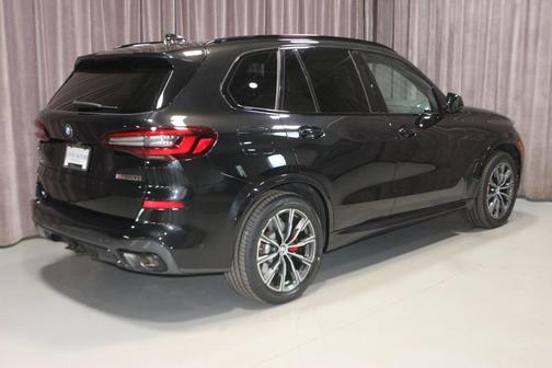 2022 BMW X5 M50i
