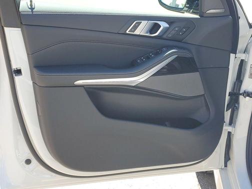 Alpine White 2026 BMW X5 xDrive40i