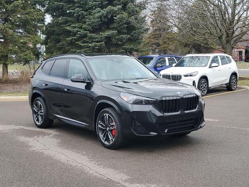 Black Sapphire Metallic 2026 BMW X1 xDrive28i