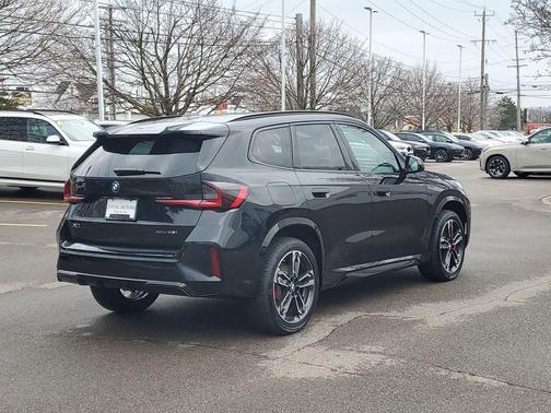 Black Sapphire Metallic 2026 BMW X1 xDrive28i
