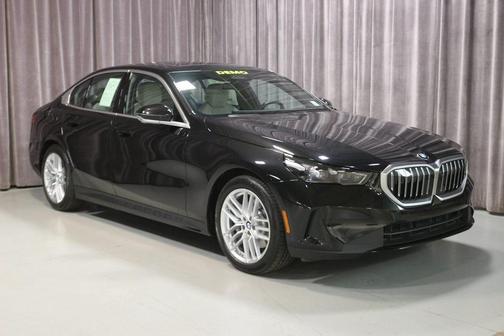 2025 BMW 530 i xDrive