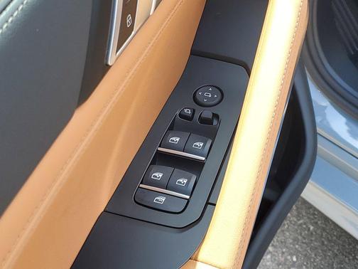 Brooklyn Grey Metallic 2027 BMW X6 xDrive40i