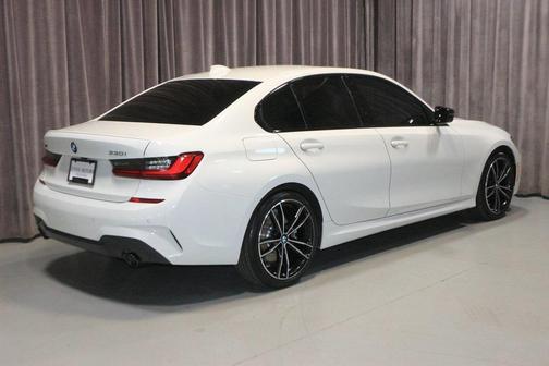 2022 BMW 330 xDrive