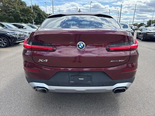 2023 BMW X4 xDrive30i