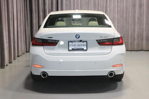 2025 BMW 330 i xDrive