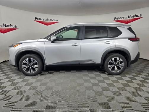 Brilliant Silver Metallic 2023 Nissan Rogue SV
