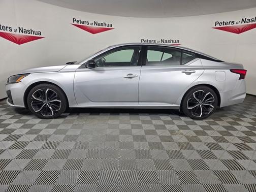 Brilliant Silver Metallic 2023 Nissan Altima 2.5 SR