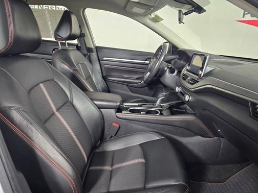 Brilliant Silver Metallic 2023 Nissan Altima 2.5 SR