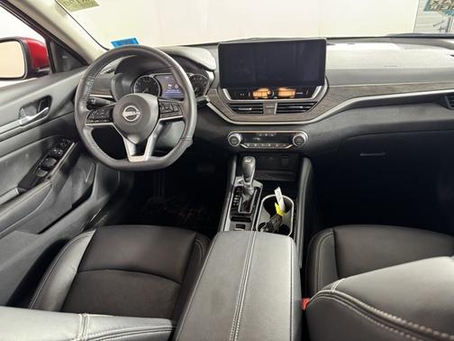 2024 Nissan Altima 2.5 SL