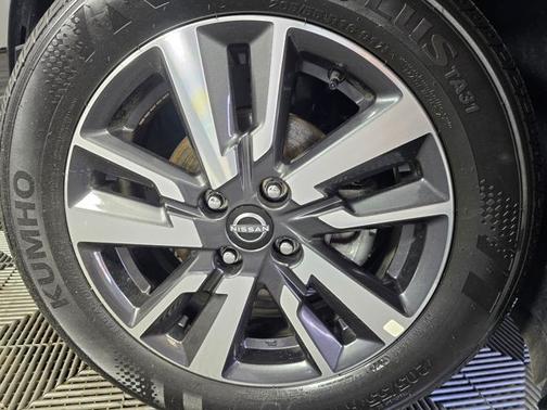 Black 2025 Nissan Versa 1.6 S