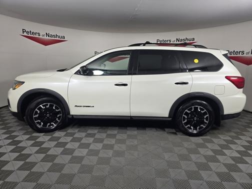 2020 Nissan Pathfinder SL