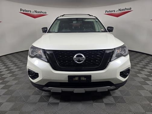 2020 Nissan Pathfinder SL