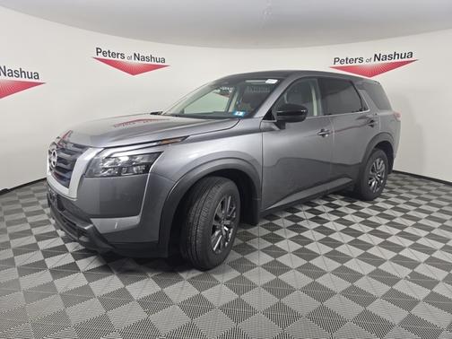 2025 Nissan Pathfinder S