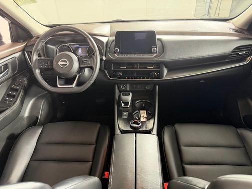 Black 2023 Nissan Rogue SV