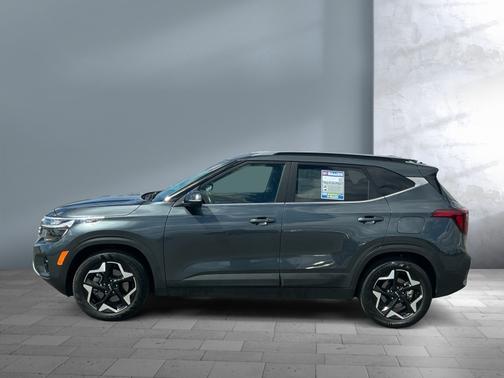 Gray 2024 Kia Seltos EX