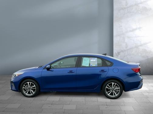 Blue 2023 Kia Forte LXS