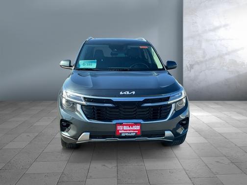 Gray 2024 Kia Seltos EX