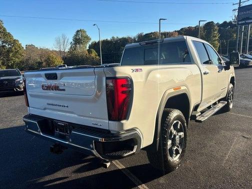 2026 GMC Sierra 2500 SLT