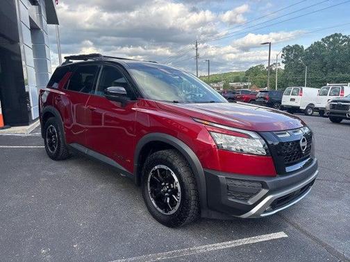 Scarlet Ember Tintcoat/Super Black 2024 Nissan Pathfinder Rock Creek 4WD