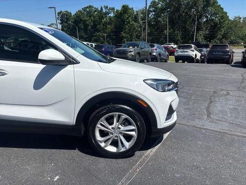 Summit White 2021 Buick Encore GX Preferred
