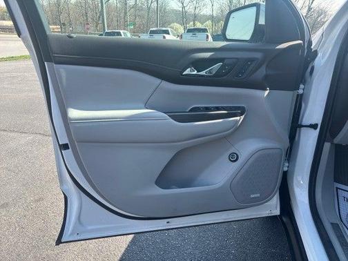 2023 GMC Acadia FWD SLT